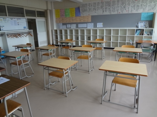 洞爺中学校１年教室